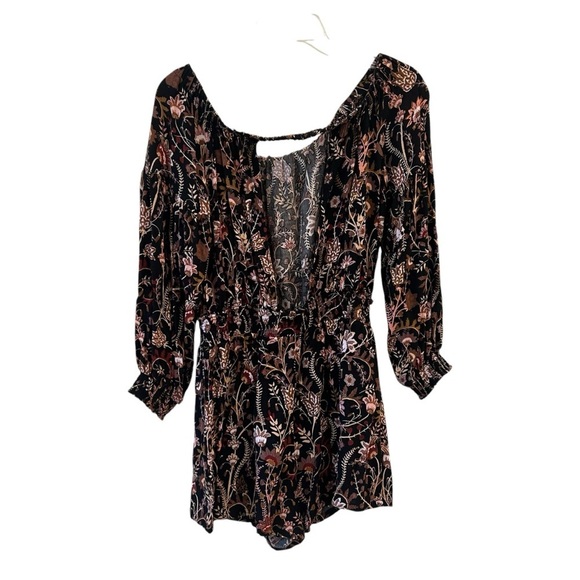 Free People Pretty and Free Black Floral Print Romper Cut Out Back Long Sleeve M - Picture 10 of 10